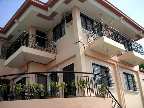 Royal Taal Inn Tagaytay City Zewnętrze zdjęcie