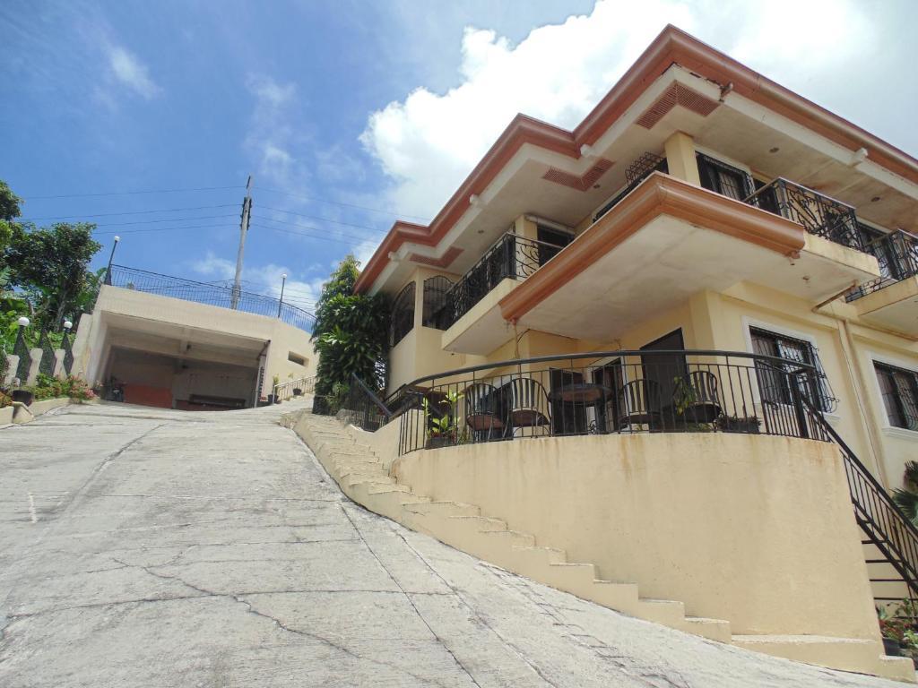 Royal Taal Inn Tagaytay City Zewnętrze zdjęcie