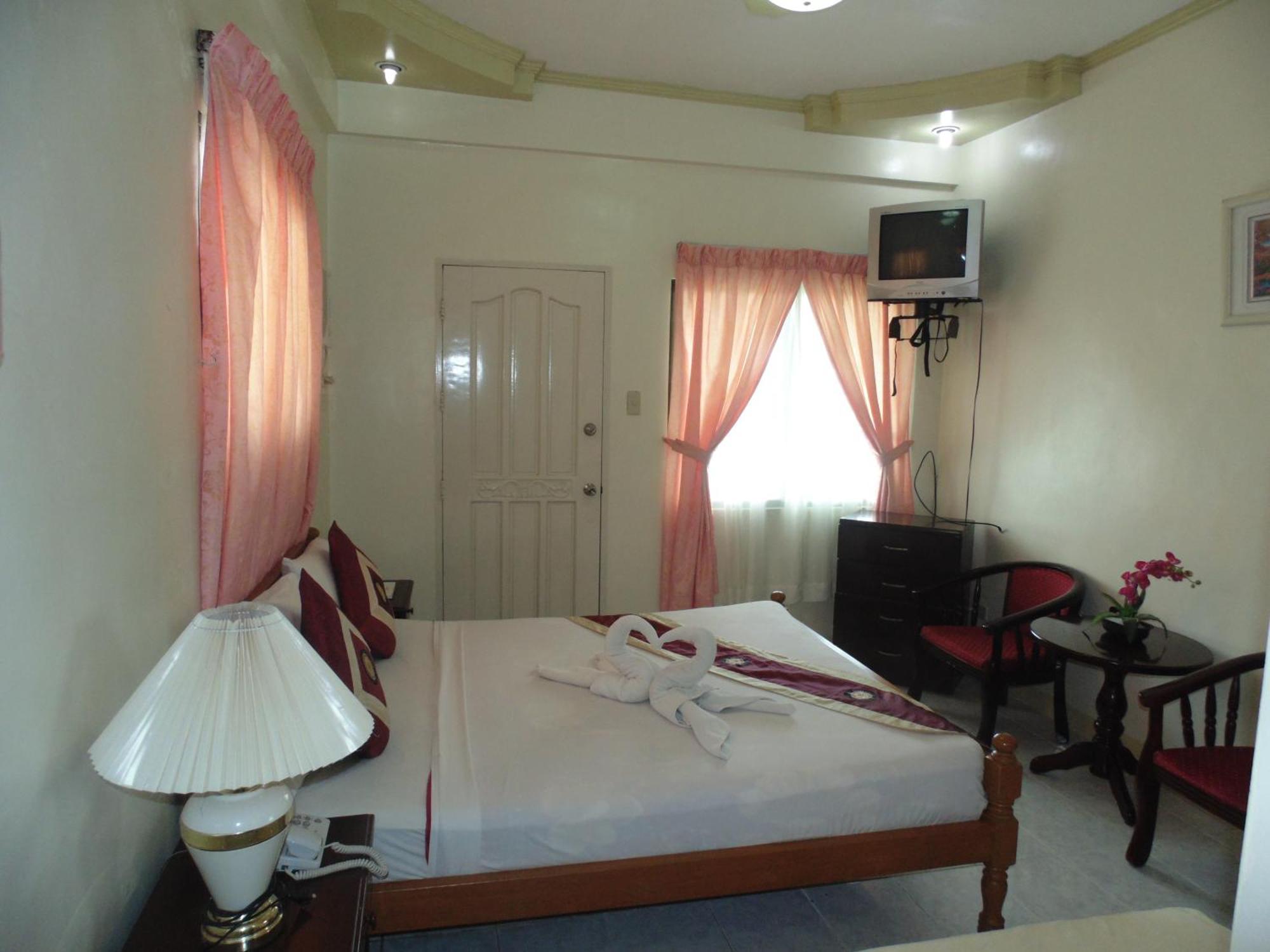 Royal Taal Inn Tagaytay City Zewnętrze zdjęcie