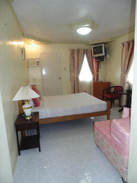 Royal Taal Inn Tagaytay City Pokój zdjęcie