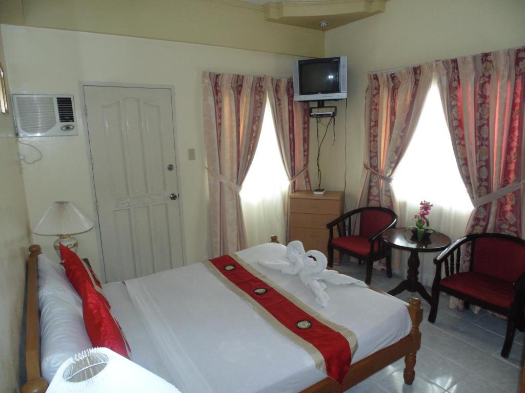 Royal Taal Inn Tagaytay City Pokój zdjęcie