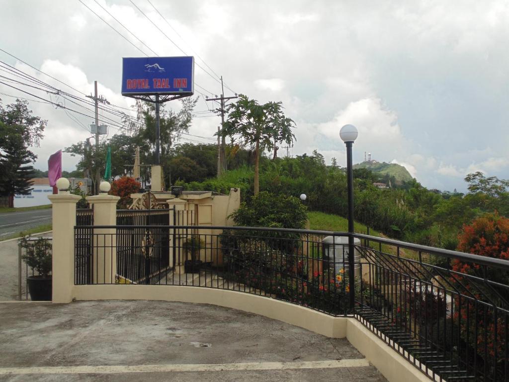Royal Taal Inn Tagaytay City Pokój zdjęcie