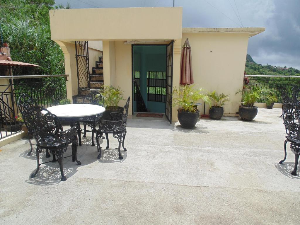 Royal Taal Inn Tagaytay City Zewnętrze zdjęcie