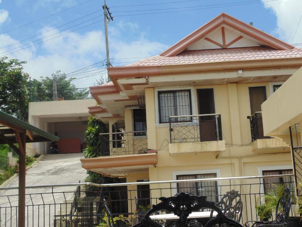 Royal Taal Inn Tagaytay City Zewnętrze zdjęcie