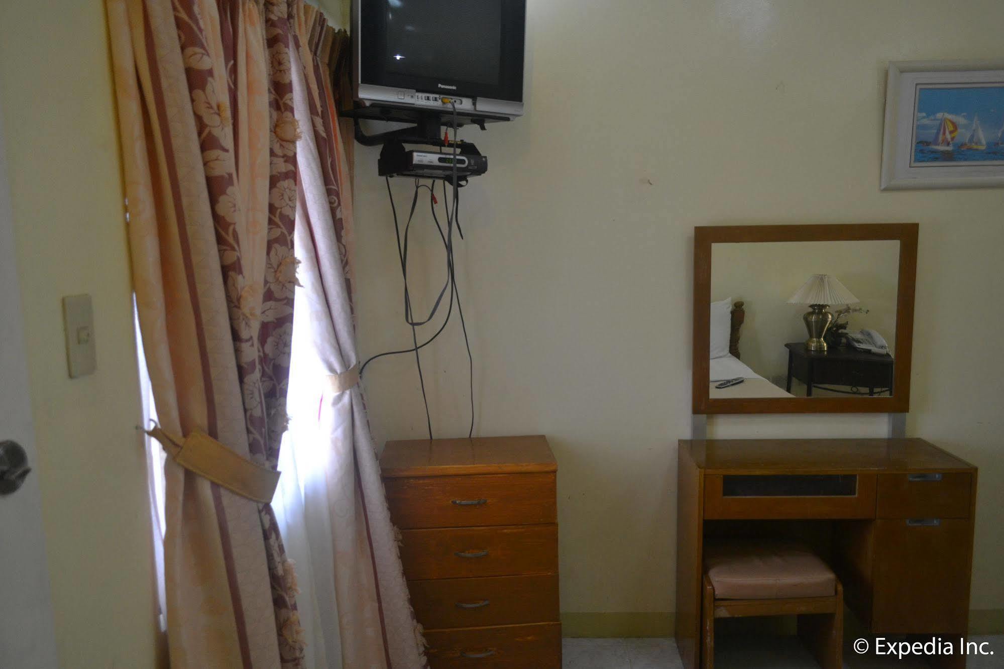 Royal Taal Inn Tagaytay City Zewnętrze zdjęcie