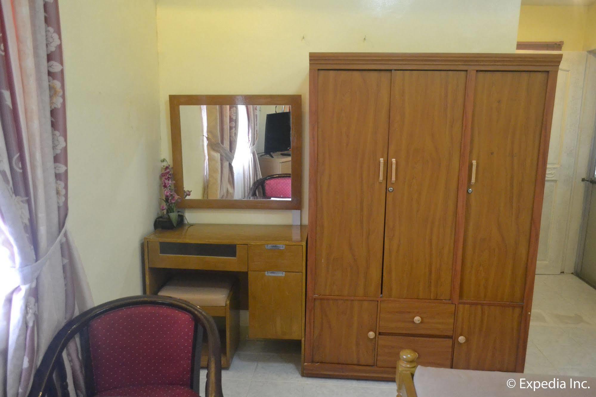 Royal Taal Inn Tagaytay City Zewnętrze zdjęcie