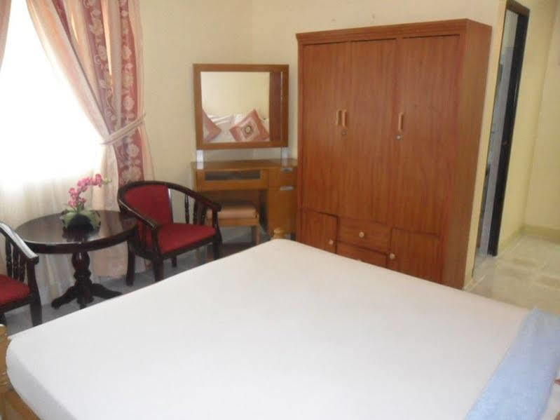 Royal Taal Inn Tagaytay City Zewnętrze zdjęcie