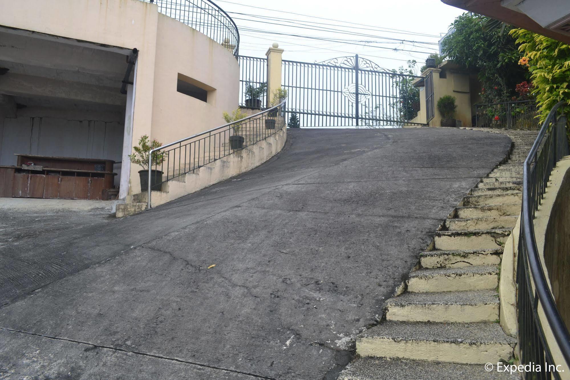 Royal Taal Inn Tagaytay City Zewnętrze zdjęcie