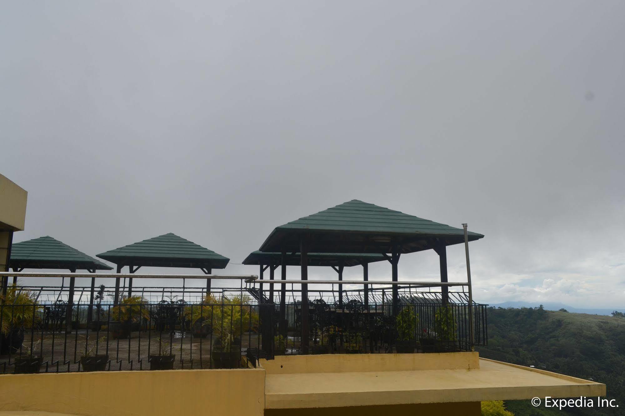 Royal Taal Inn Tagaytay City Zewnętrze zdjęcie