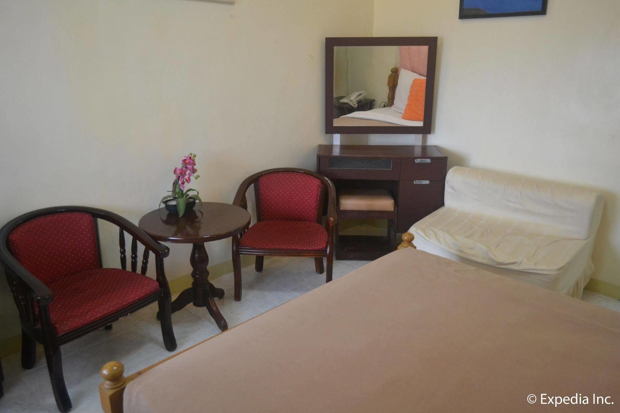 Royal Taal Inn Tagaytay City Zewnętrze zdjęcie